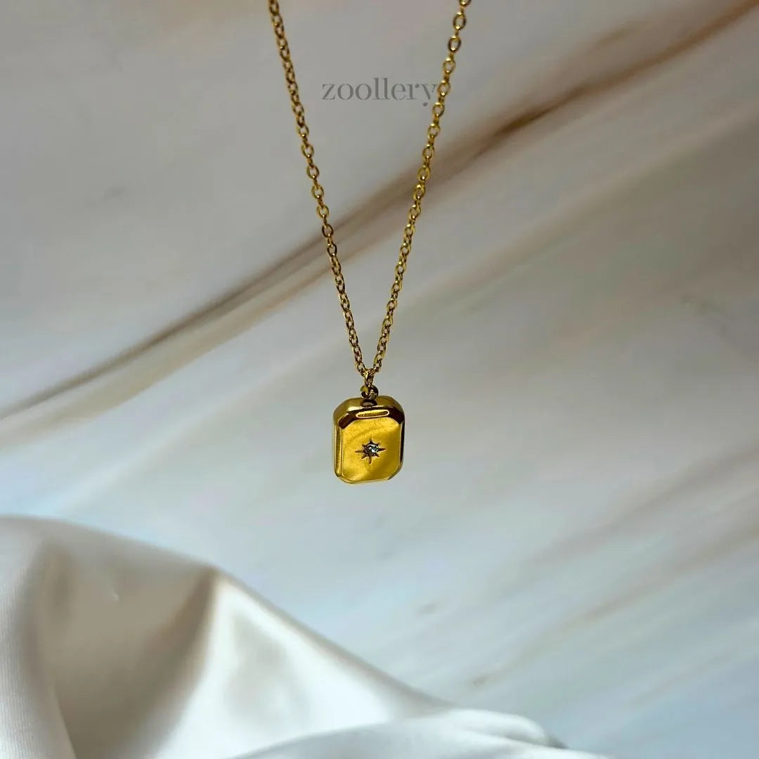 Dainty Star Necklace