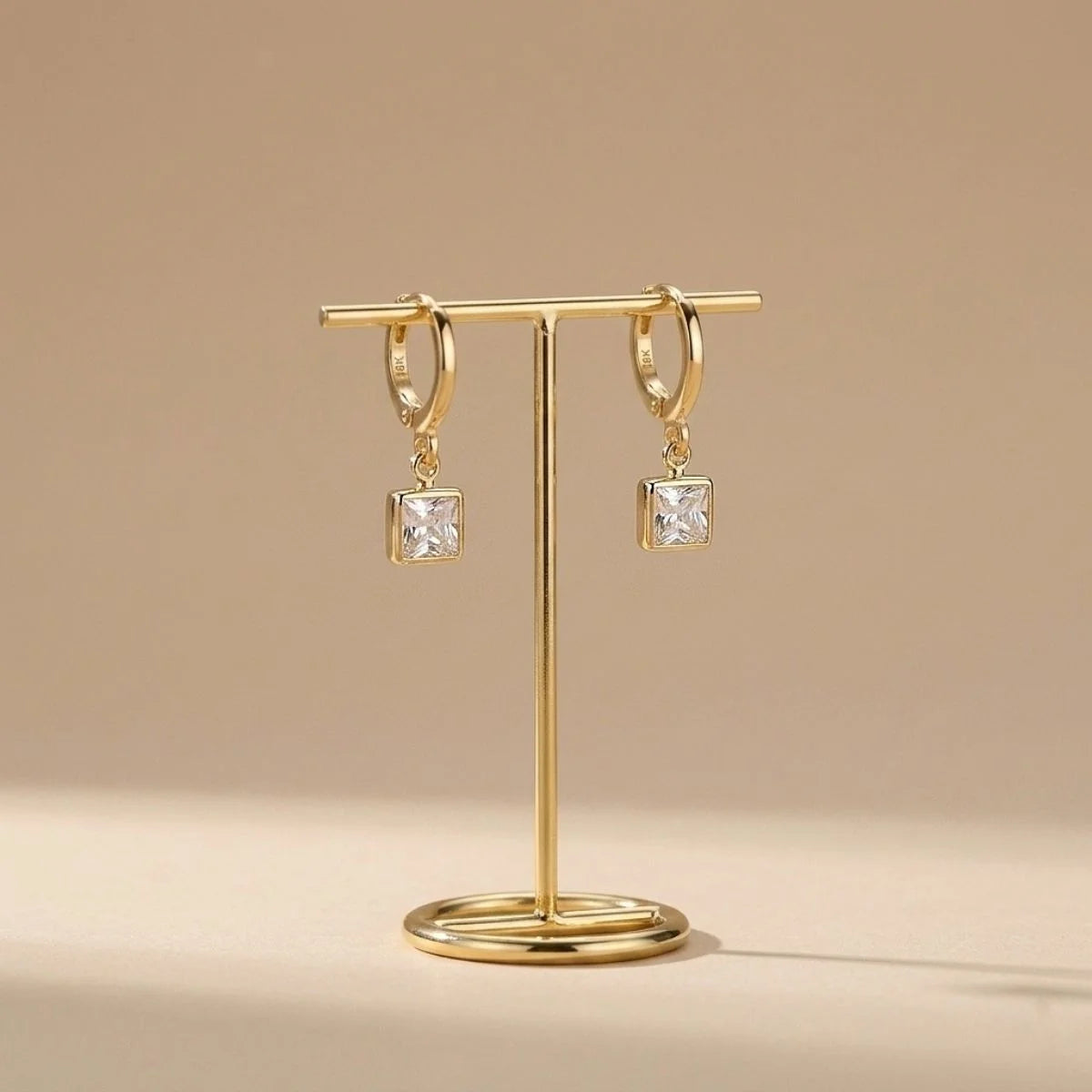 Crystal Dangle Earrings (Gold)