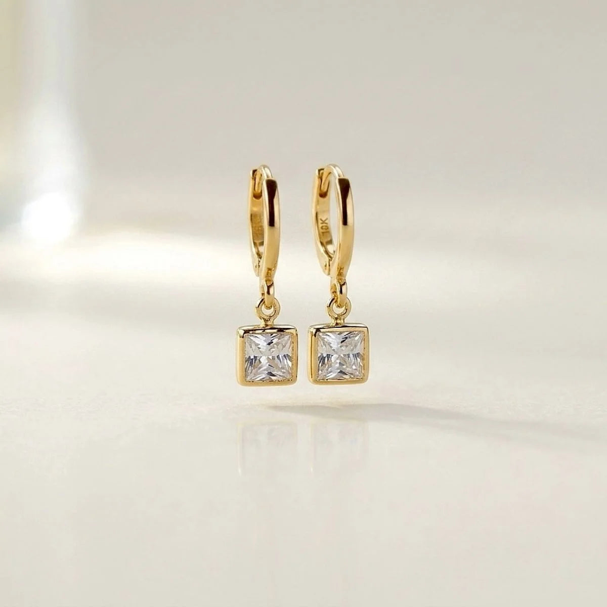 Crystal Dangle Earrings (Gold)