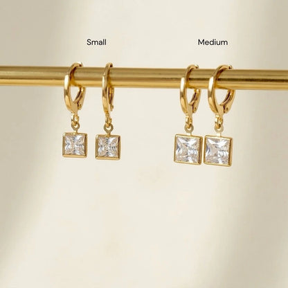 Crystal Dangle Earrings (Gold)